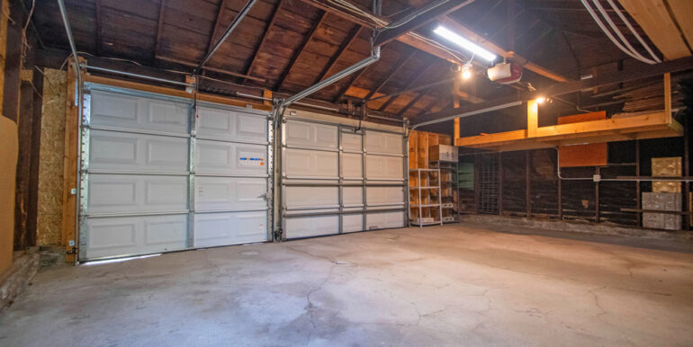 GARAGE-1