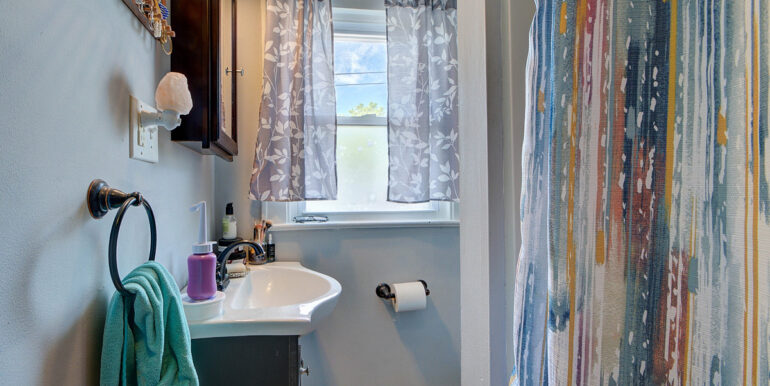1308---BATHROOM