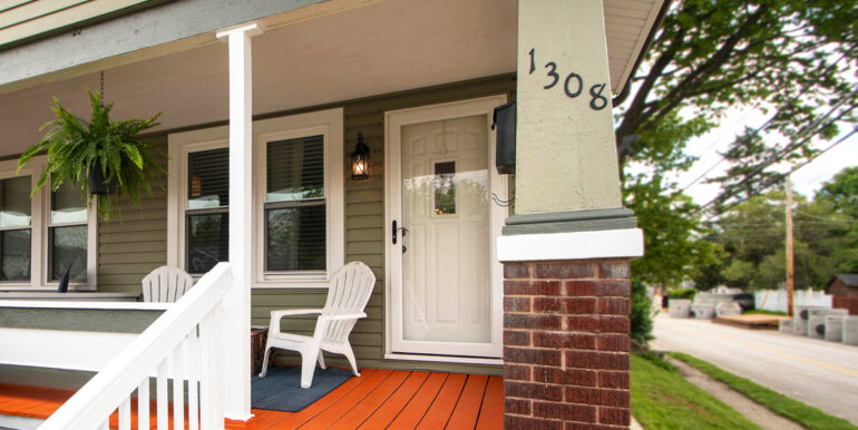 1308---FRONT-PORCH