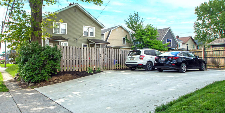 Front-driveway-1